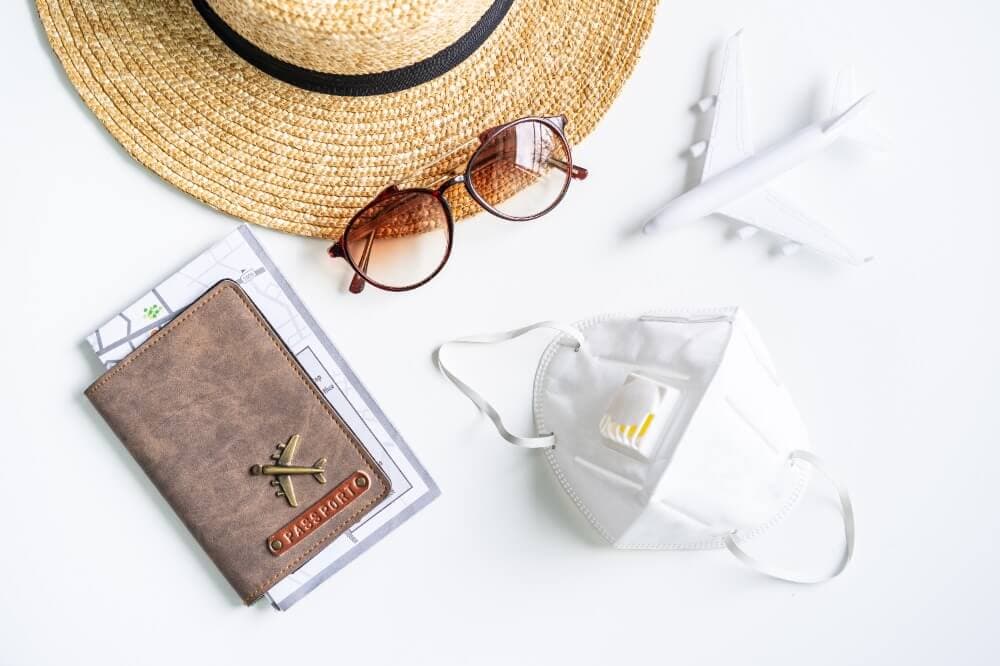 出國行李「4大必備清單」,旅遊防疫不鬆懈,營養師推:防疫旅遊健康懶人包!