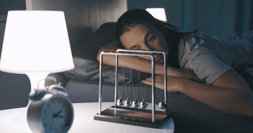 體重管理減到睡不著?你可能缺「這三種」營養素!營養師教你吃什麼讓你一覺到天亮